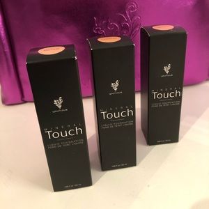 Younique Mineral Touch Liquid Foundation